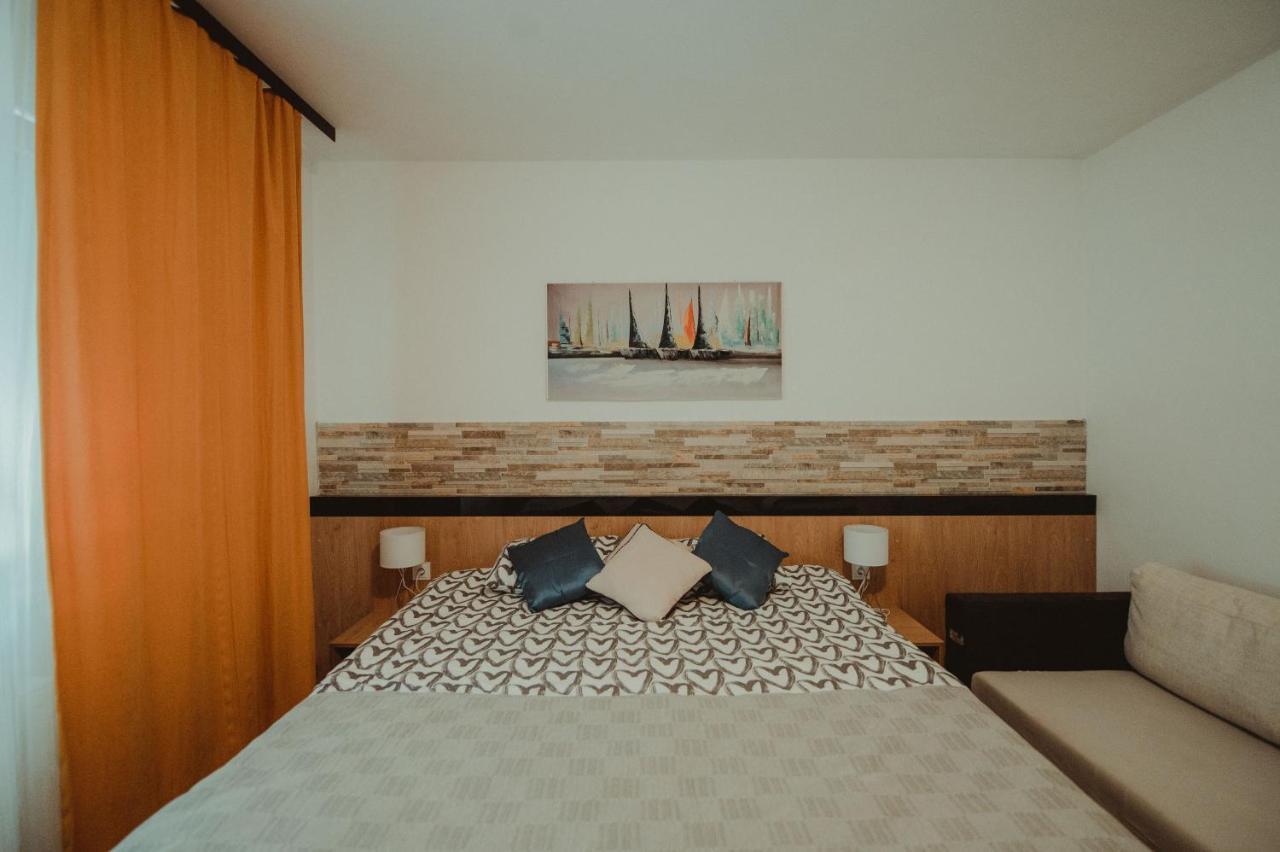 Apartman Lovric Dakovo Luaran gambar
