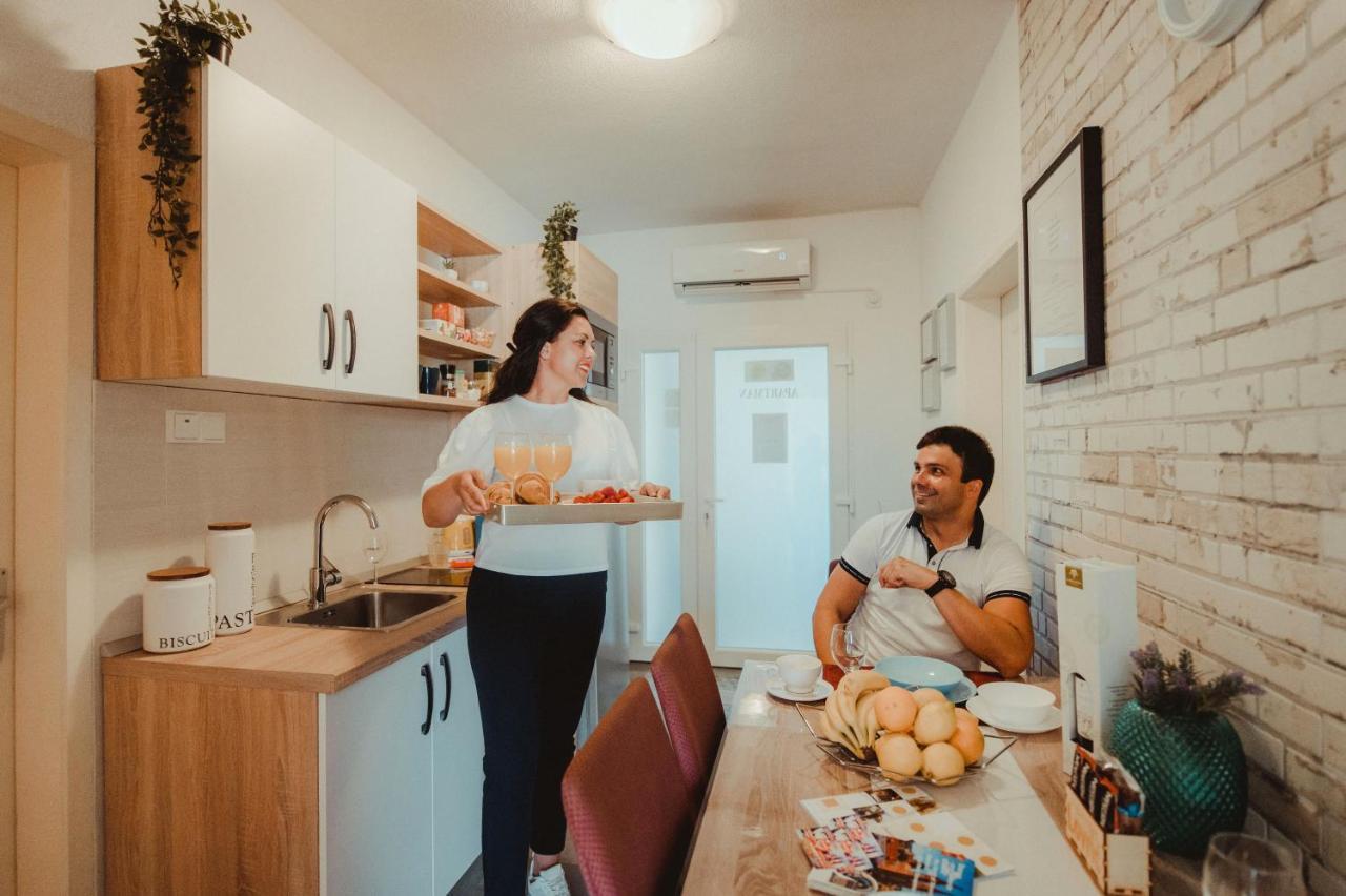 Apartman Lovric Dakovo Luaran gambar