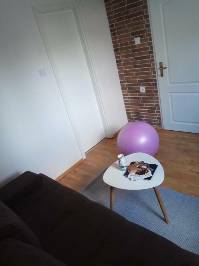 Apartman Lovric Dakovo Luaran gambar
